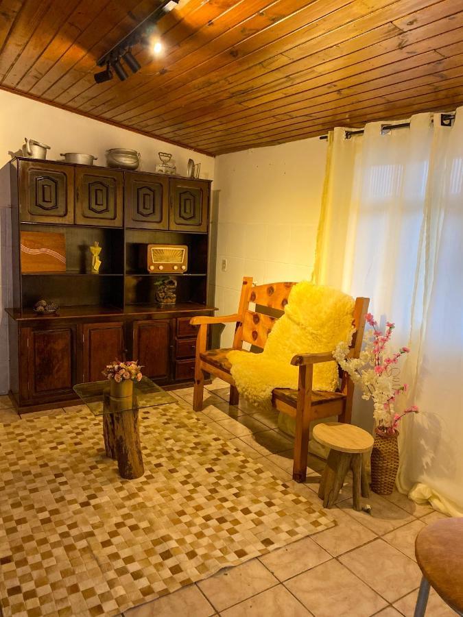 Casa Serrana Ampla E Bem Localizada Em