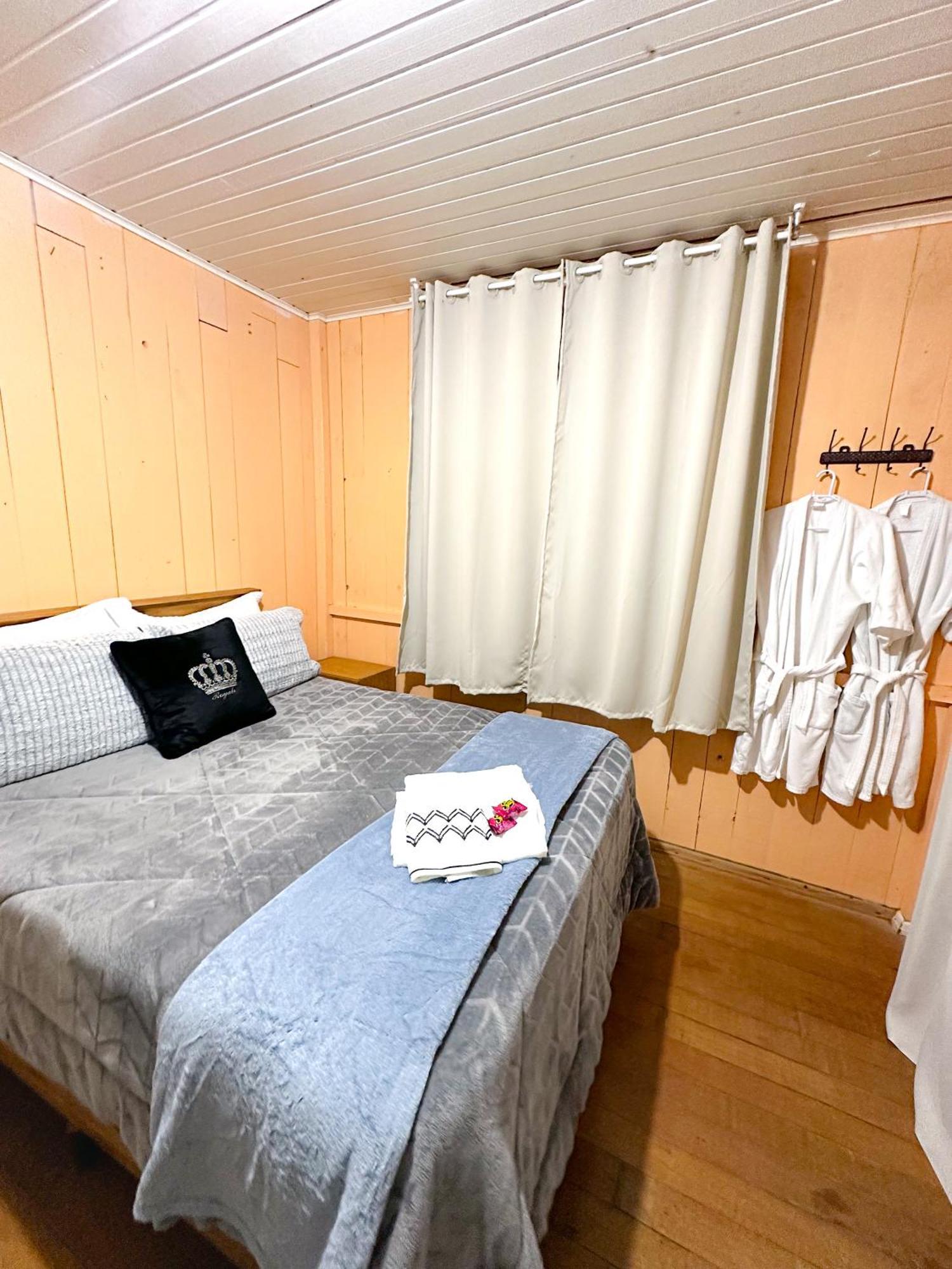 Casa Serrana Ampla E Bem Localizada Em *